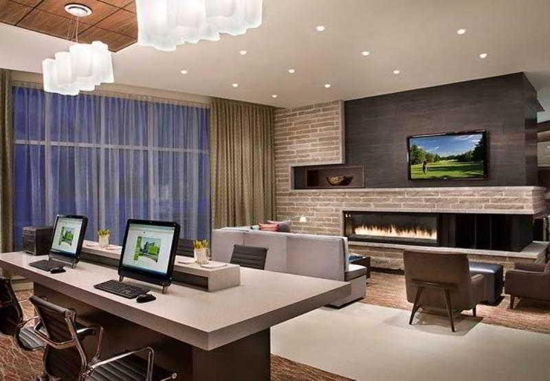 Hotel Courtyard By Marriott Calgary Airport Esterno foto